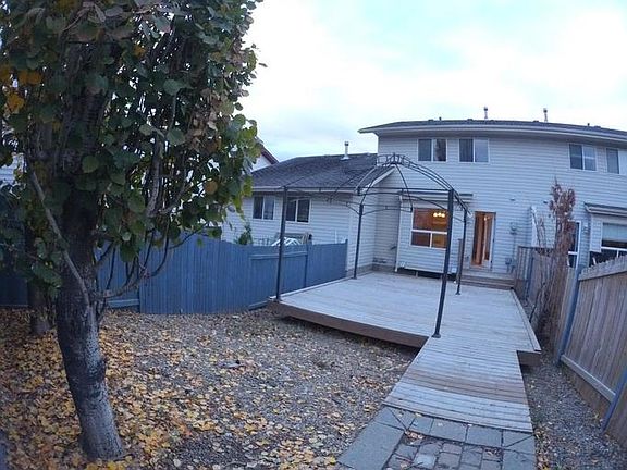 2nd image of 49 Westgate Cres