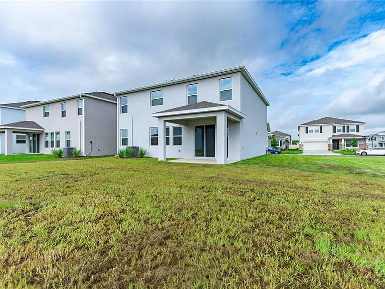2560 Warren Acres Blvd — Photo 32