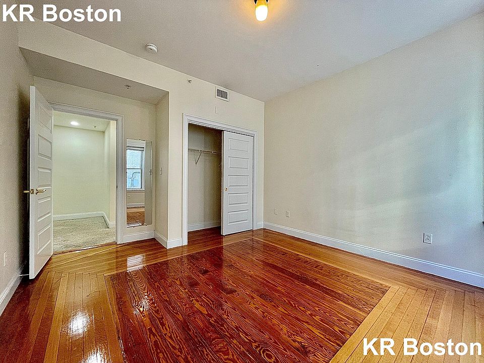 2nd image of 54 Ashford St #30Q