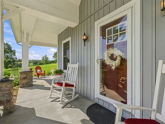 3rd image of 333 Fort Cherry Rd