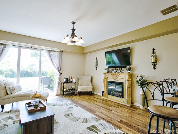 3rd image of 91 Golfview Dr Unit 91