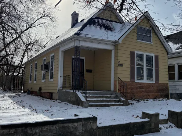 2010 W Malone Ave, Peoria, IL 61605