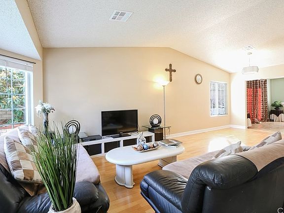2nd image of 19540 Greenwillow Ln