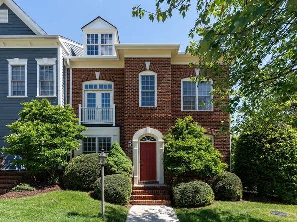 1509 Old Trail Dr, Crozet, VA 22932