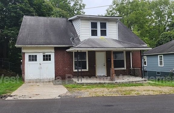 2nd image of 811 N Oakwood Ave