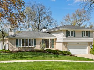 1224 60th Pl, Downers Grove, IL 60516