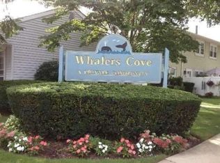 27 Whalers Cv, Babylon, NY 11702