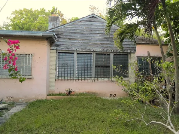 151 NE 42nd St, Miami, FL 33137