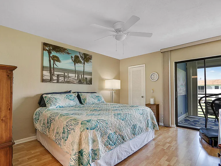 755 Saturn St #E204 — Photo 7
