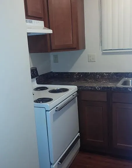 Upgraded Kitchen in 1 Bedroom
