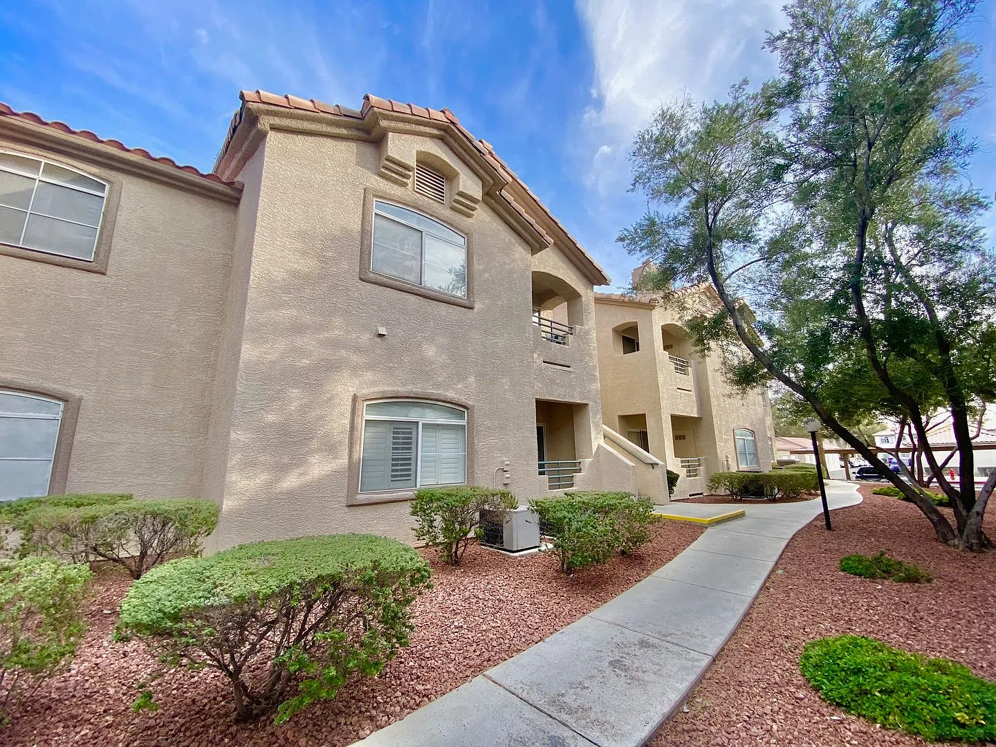 Cute 1st Floor Condo Unit, 1 Bedroom / 1 Full Bath, In A Gated Community! Community Features A Po... — Photo 1