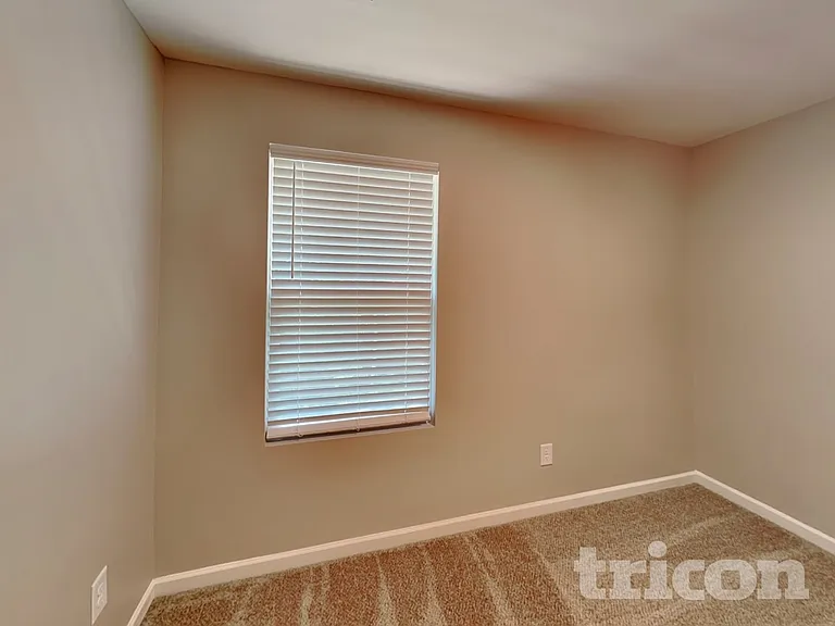 166 Oak Creek Rd — Photo 12