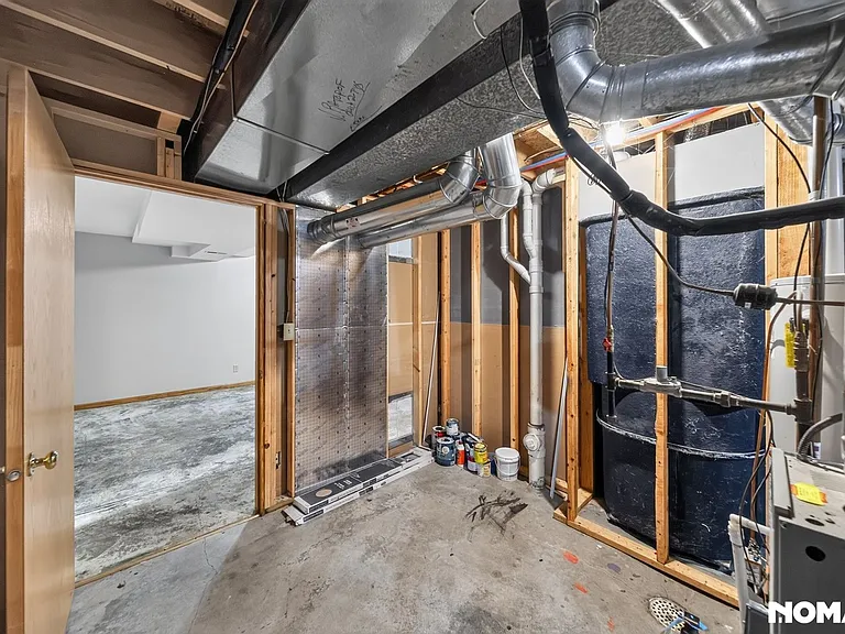 908 Newport Blvd — Photo 25