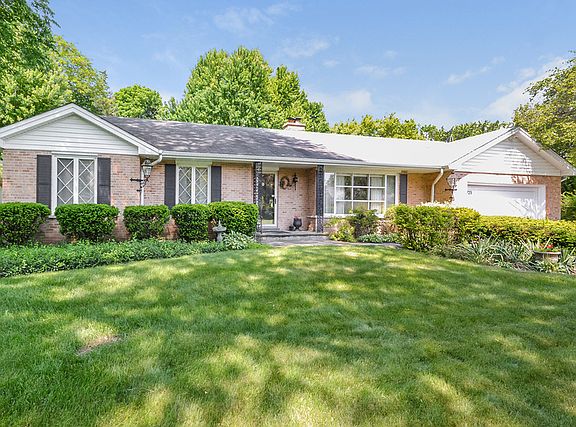 2nd image of 725 Thomas Ct