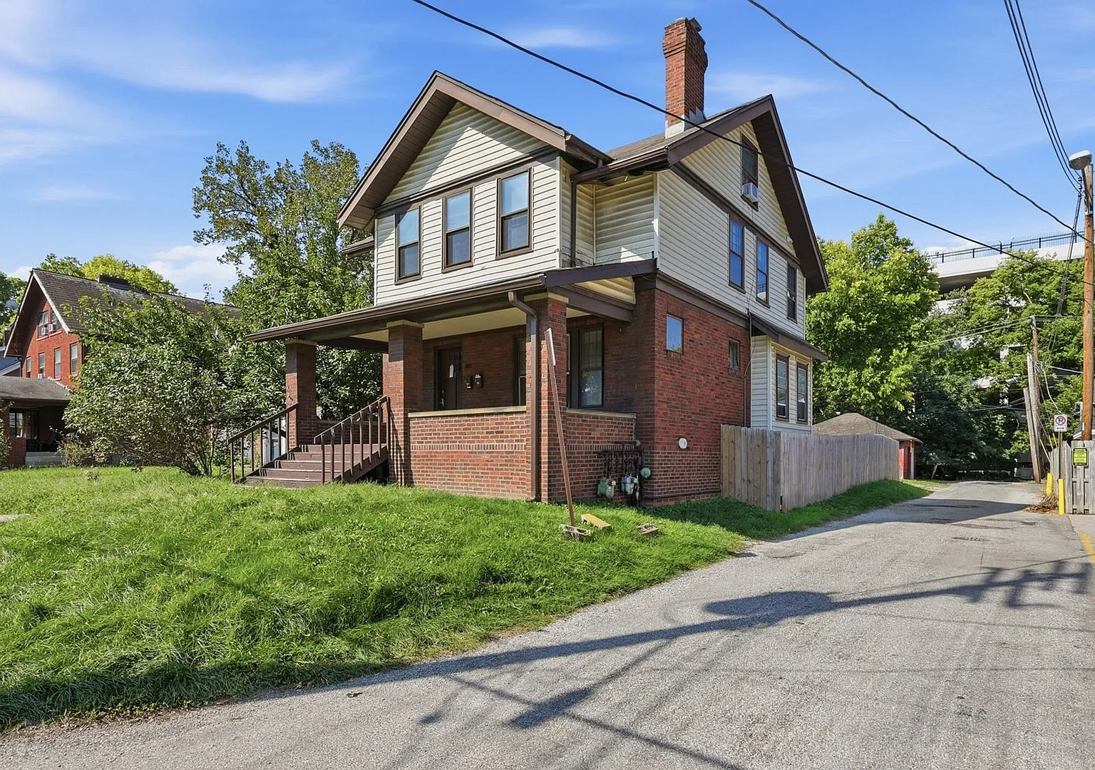 1511 Perry Street — Photo 3