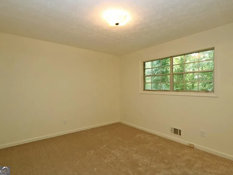 4215 Fawn Ln SE — Photo 14