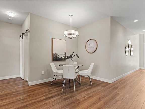 5th image of 46110 Thomas Rd #85