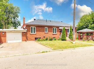 40 Lombardy Cres, Toronto, ON M1K 4N8