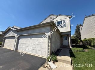 1929 Bayview Ln, Aurora, IL 60506