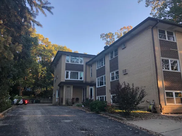 8285 Archer Ave, Willow Springs, IL 60480