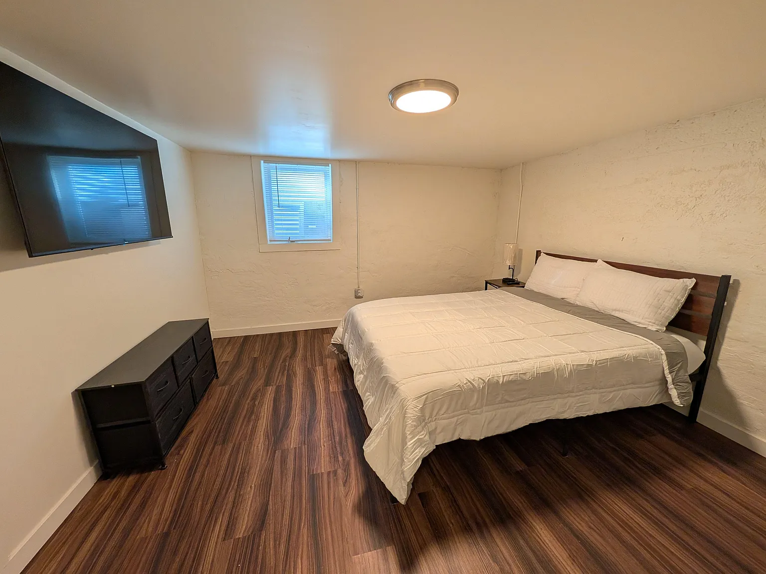4 bed, 3.0 bath, 3000 sqft, $797 — Photo 3