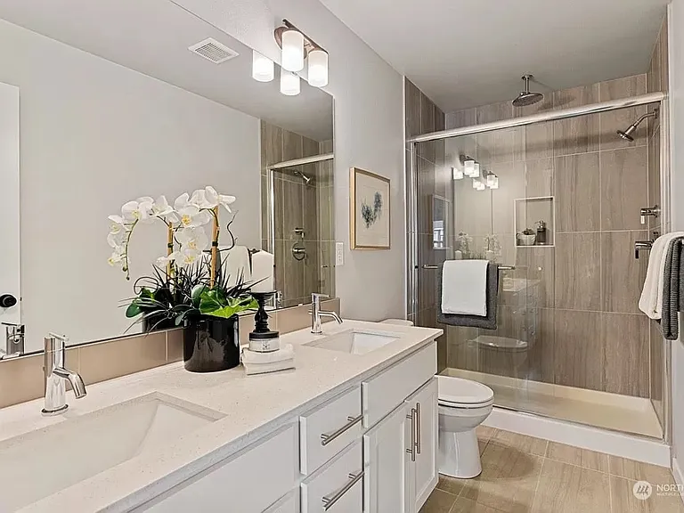 13717 Admiralty Way #E4 — Photo 20