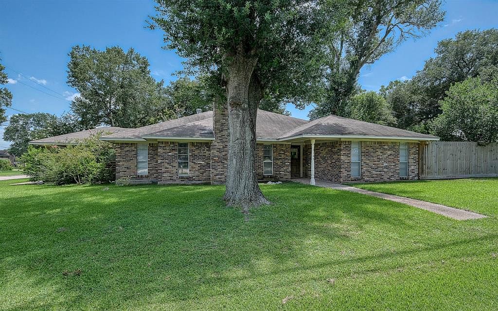 2103 Taylor St, Waller, TX 77484 MLS 24251926 Zillow