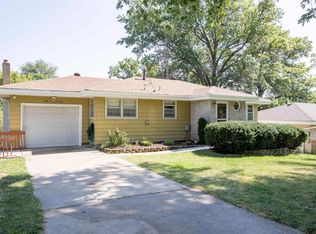 6903 S 45th St, Bellevue, NE 68157