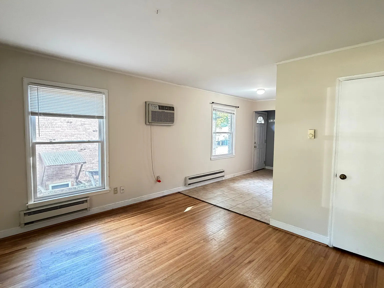 4 bed, 1700 sqft, $2,240 — Photo 4