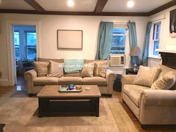2nd image of 667 Belmont St
