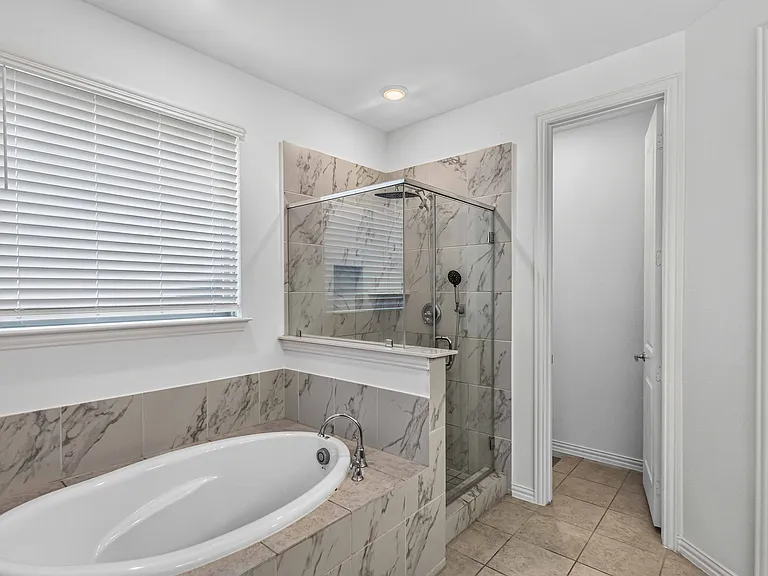 1308 Ladys Mantle Way — Photo 23
