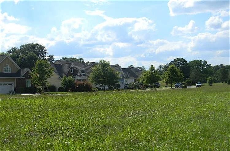 2nd image of 009 Peach Ln