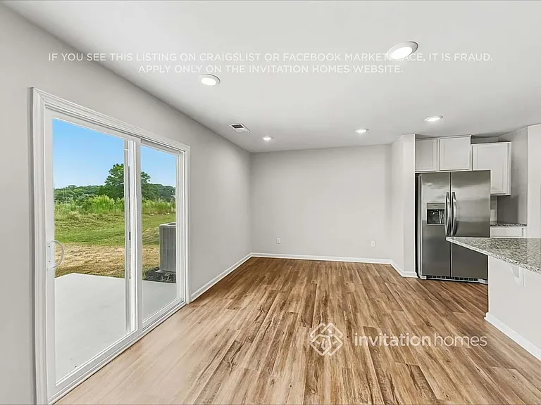 1106 Woodhouse Dr — Photo 7