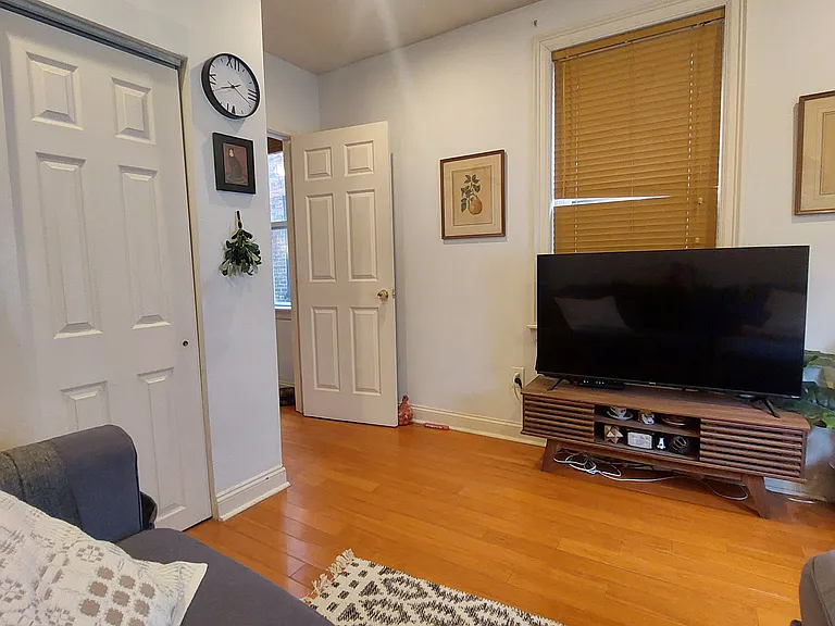 1843 Christian St #2 — Photo 8