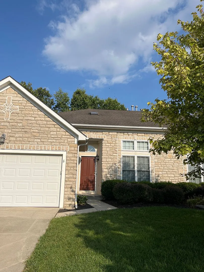 494 Radcliff Dr. — Photo 1