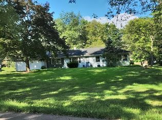 12419 E Greenfield Rd, Lansing, MI 48917