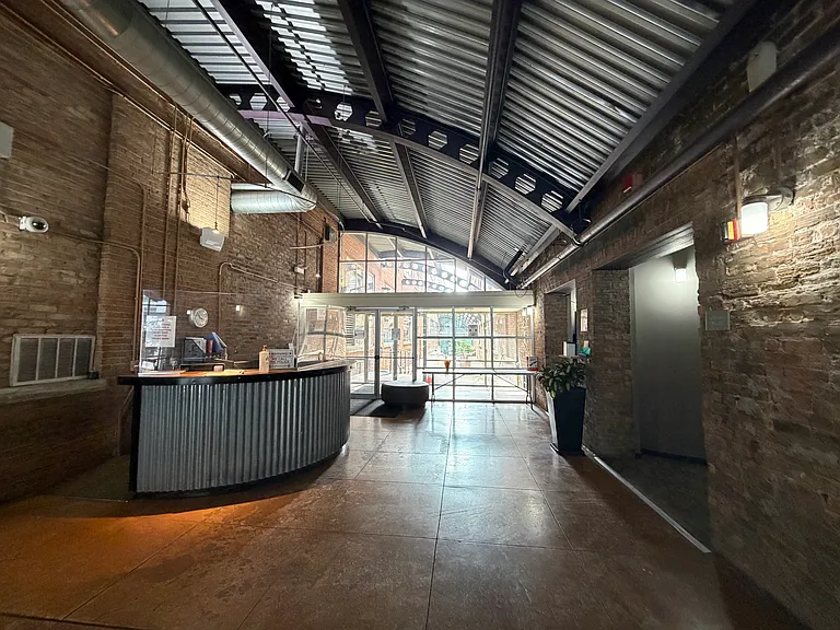 500 S Clinton St #224 — Photo 31