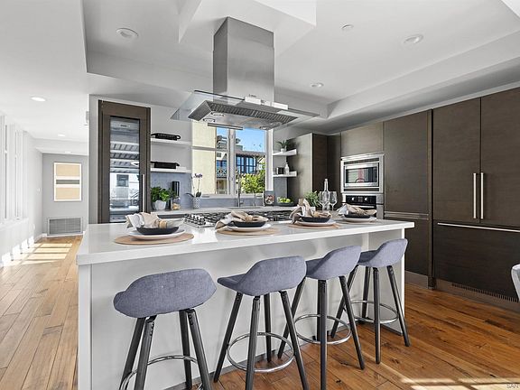 3rd image of 215 2nd St APT 101