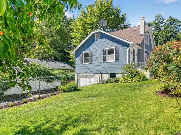 34 Ridge Rd, Croton On Hudson, NY 10520