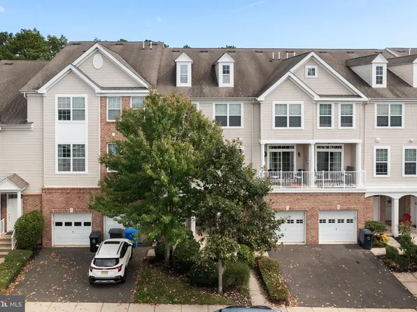 84 Bryce Ln, Manahawkin, NJ 08050