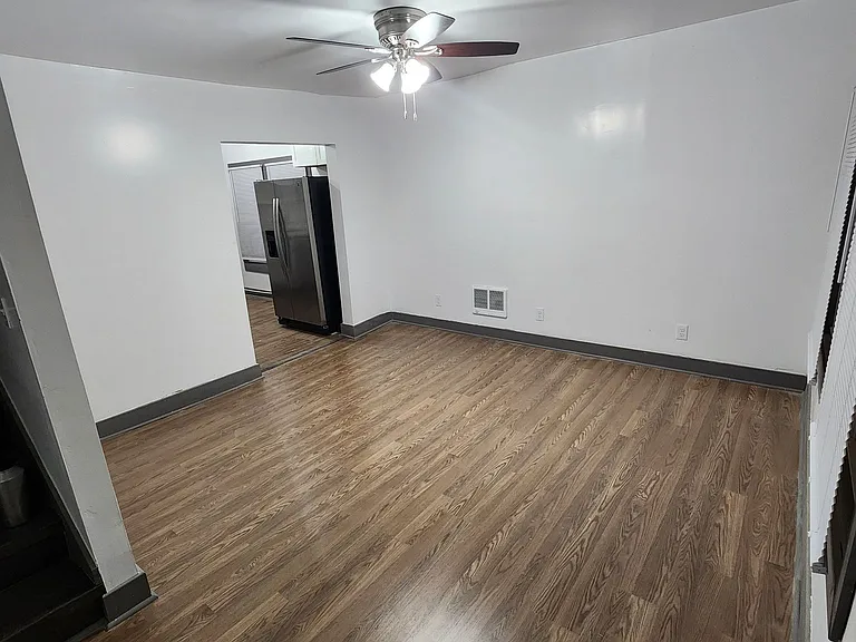 18 Jeanette St — Photo 2