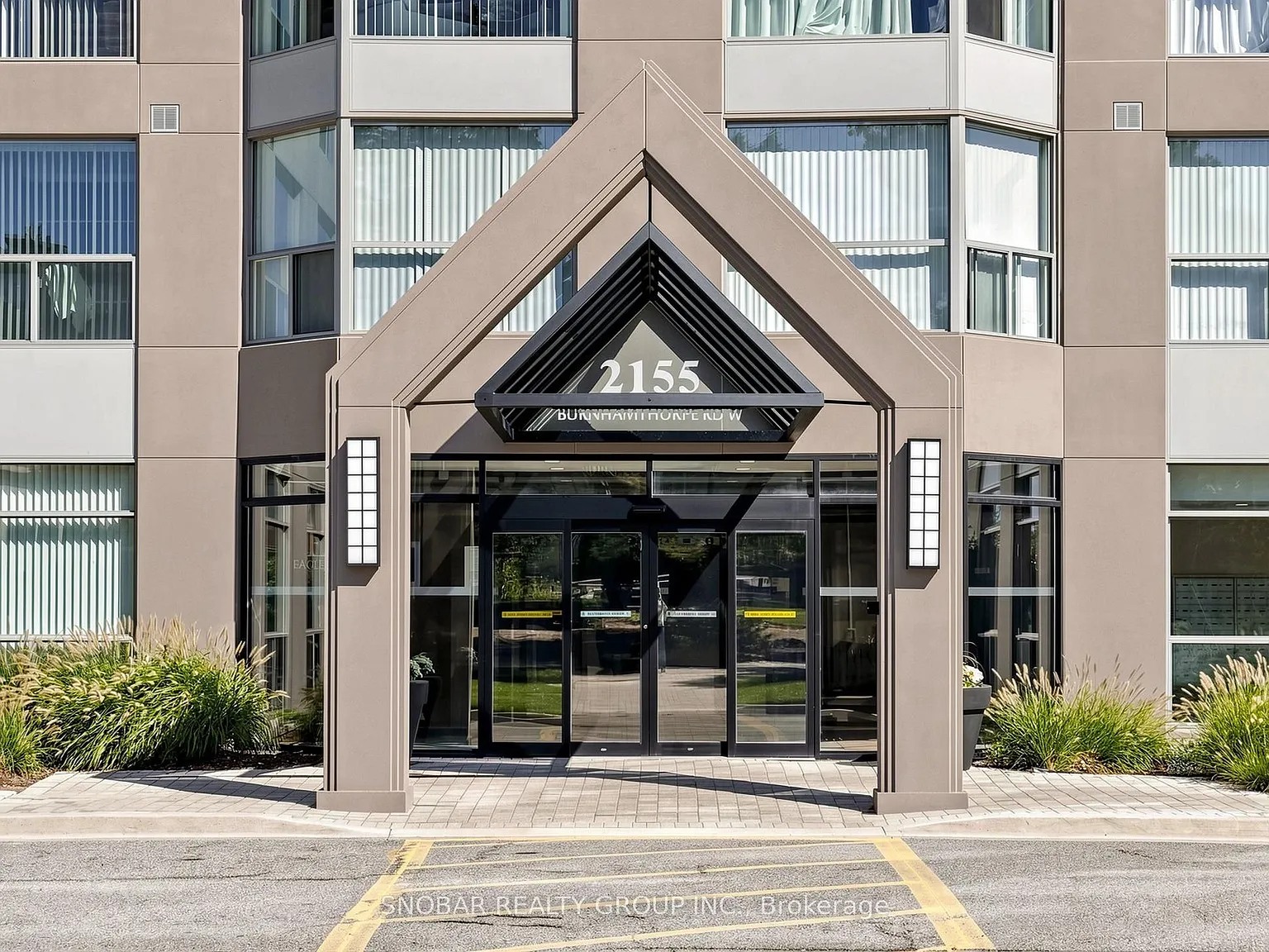 2 bed, $2,900 — Photo 3