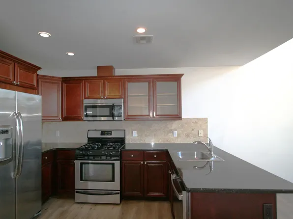 769 Montgomery Street image 9 of 26