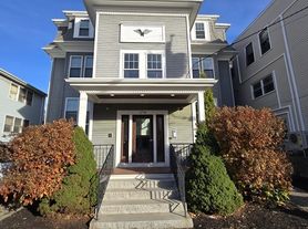 214-216 E Eagle St, East Boston, MA