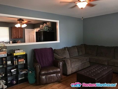 4th image of 220 Humes Ln