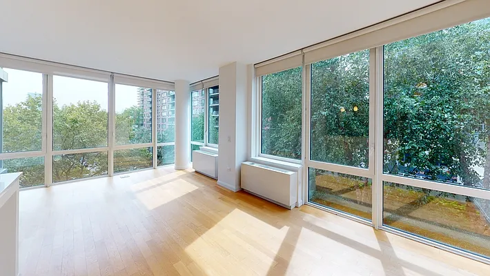 Rented by UDR | media 12