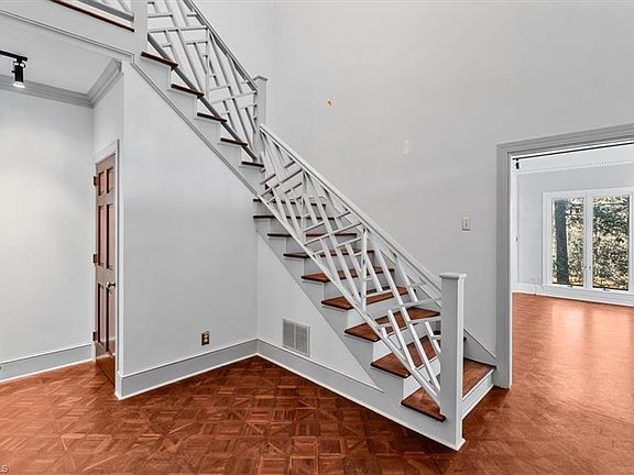 5th image of 3559 Old Onslow Rd