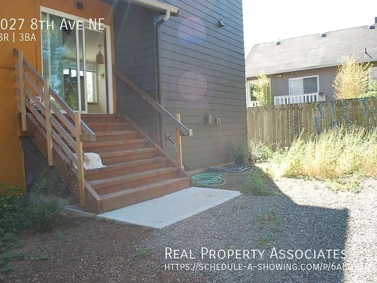 6027 8th Ave NE — Photo 13