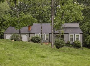 221 Angela Dr, Thomasville, NC 27360