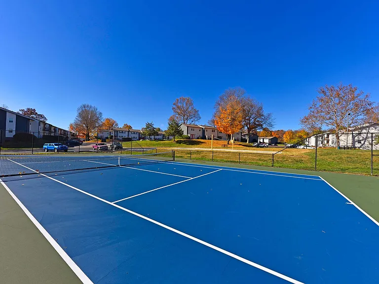 Addison at Sutherland — Photo 47